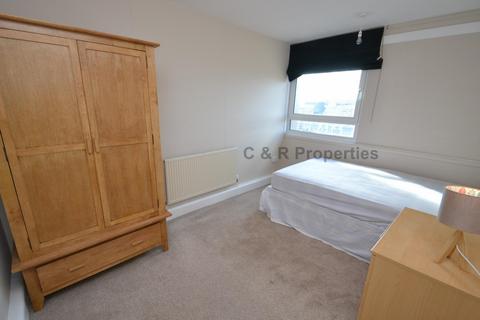 2 bedroom apartment to rent, Hornchurch Court, Bonsall Street, Hulme, Manchester, M15 6DT