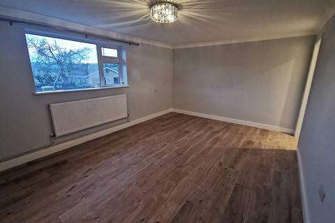 138 Delffordd, Rhos, Swansea, SA8 3ER
