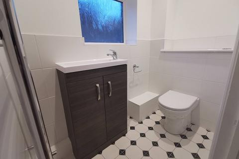 138 Delffordd, Rhos, Swansea, SA8 3ER