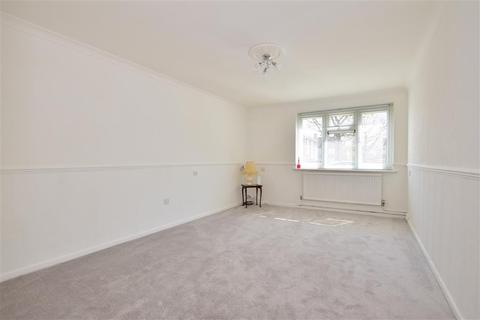 3 Farthings Close, London, E4 6JG