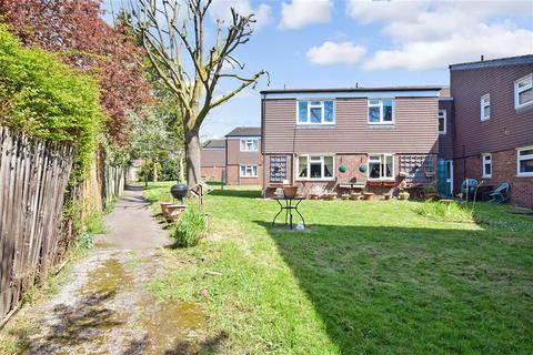 3 Farthings Close, London, E4 6JG