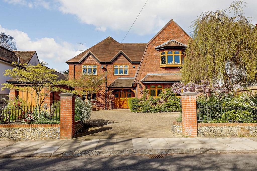 Homewood Road, St. Albans 5 bed detached house £2,350,000