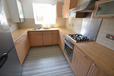 4 bedroom terraced house to rent, St Nicholas Road, Hulme, Manchester, M15 5JD