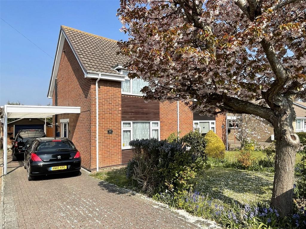 Mayfield Drive, Hucclecote, Gloucester, GL3 3 bed semidetached house