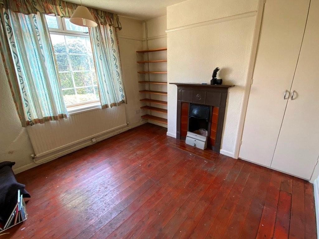 Annesdale, Ely 2 bed terraced house £300,000