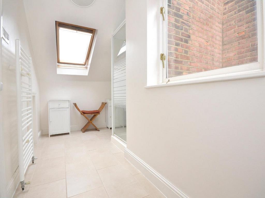 Bathroom 2 b