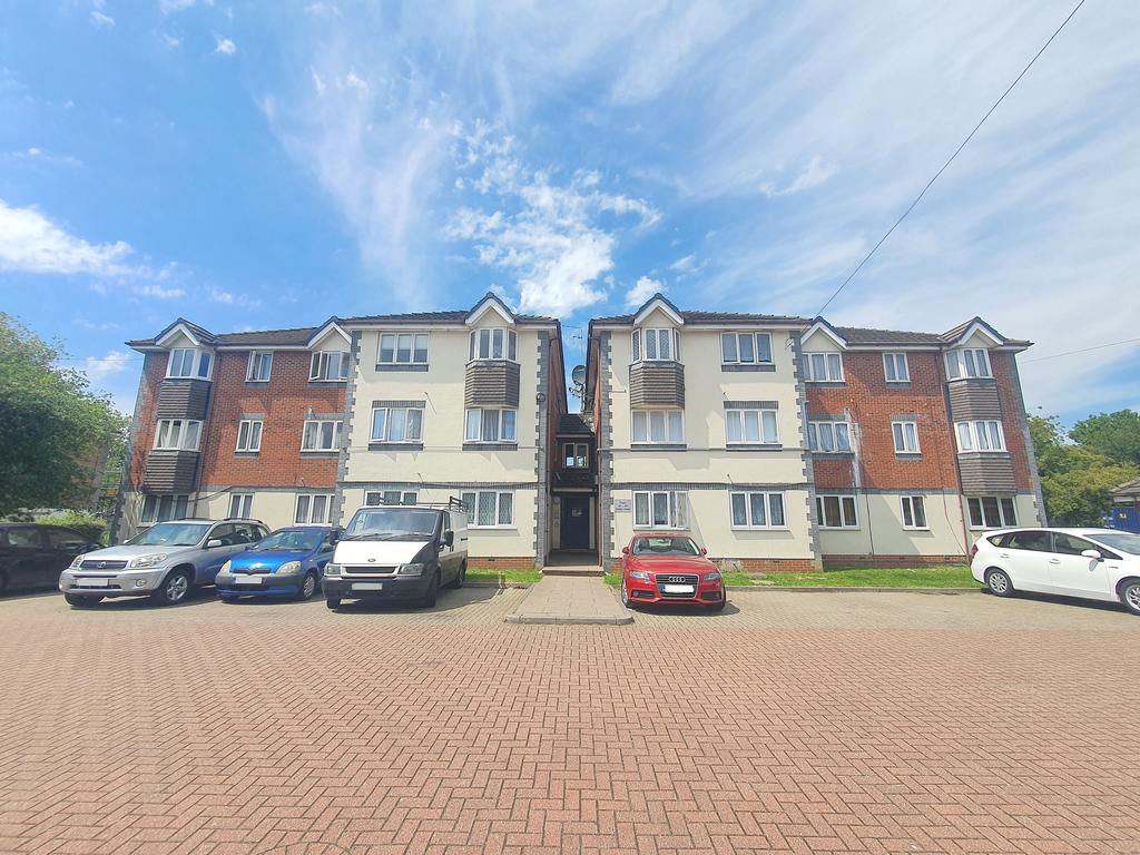 Keats Close, EN3 1 bed flat £1,050 pcm (£242 pw)