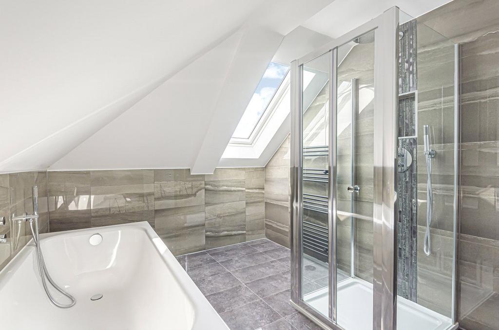 En Suite Bathroom