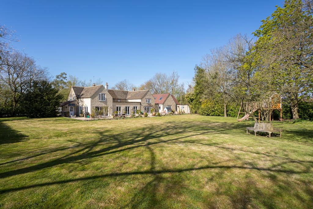 Upper 5 bed detached house £1,175,000