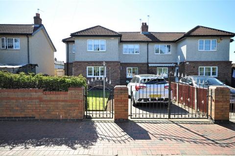 22 Large Square, Stainforth, Doncaster, DN7 5RL