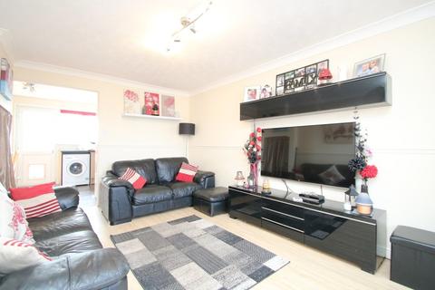 54 Radford Close, Atherstone, CV9 3LA