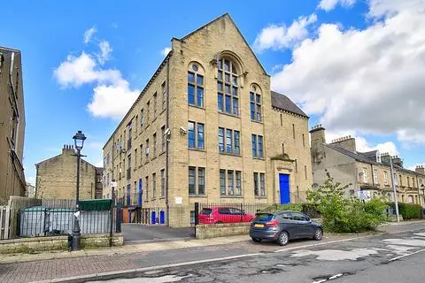 Flats For Sale In Huddersfield Buy Latest Apartments Onthemarket