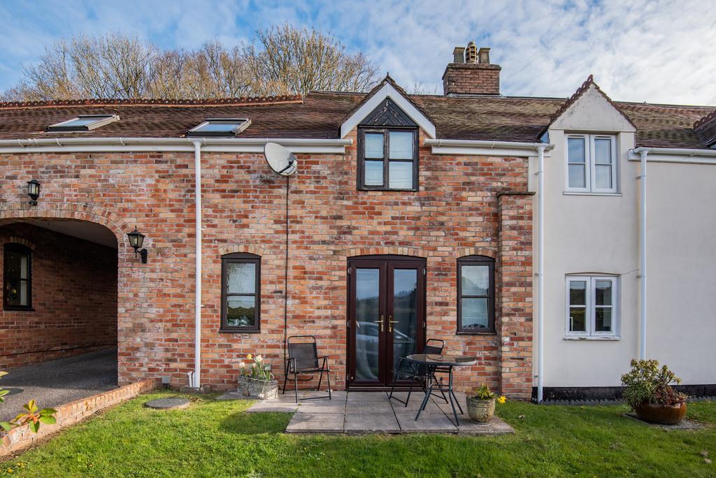 Upper Marsh Road, Warminster 1 bed cottage £170,000