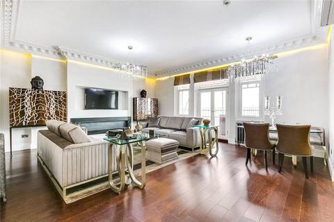3 bedroom flat to rent, Palace Gate, Kensington, London