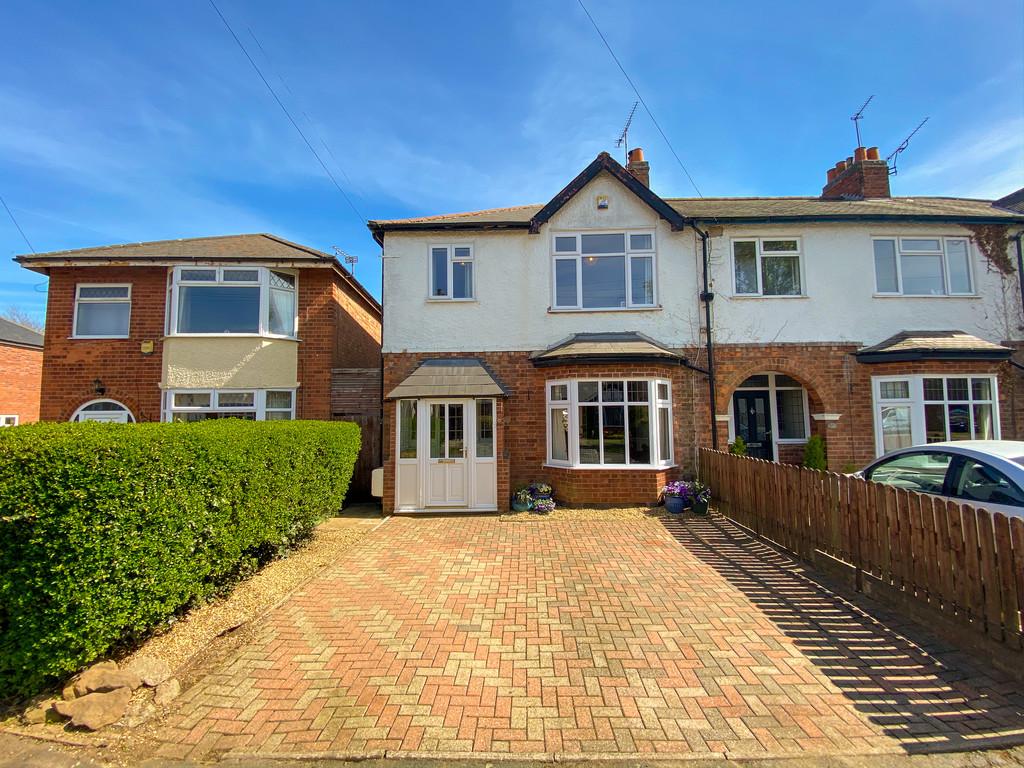 Stanley Road Rugby CV21 3UE 3 bed end of terrace house £375,000