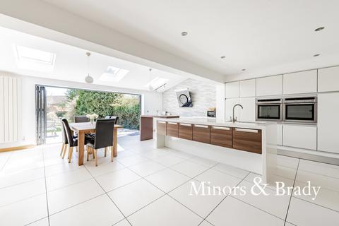 8 Bilney Road, Gressenhall, Dereham, NR20 4EG