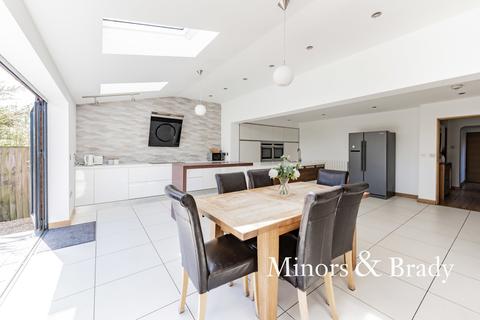 8 Bilney Road, Gressenhall, Dereham, NR20 4EG
