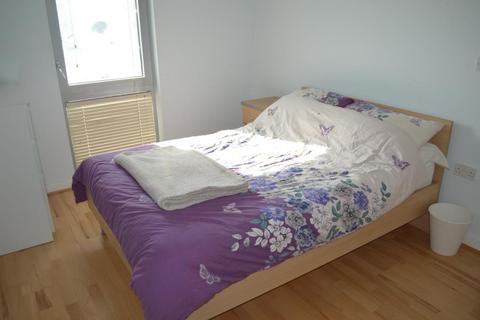 2 bedroom apartment to rent, Quadrant Court, Wembley Park