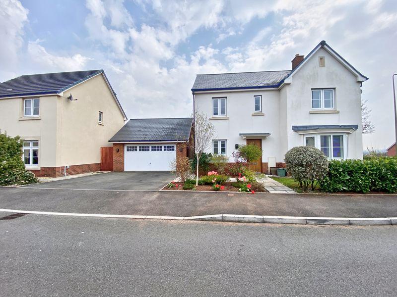 2 Bryn Celyn, Llanharry, CF72 9ZE 4 bed detached house £390,000