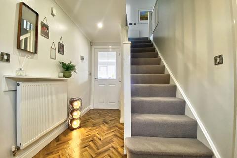 2 Bryn Celyn, Llanharry, Pontyclun, CF72 9ZE
