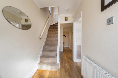 32 Kenmere Road, Welling, DA16 1PH