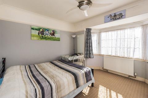 32 Kenmere Road, Welling, DA16 1PH