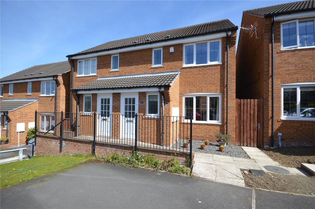 Bittern Croft, Horbury, Wakefield, West Yorkshire 3 bed semidetached