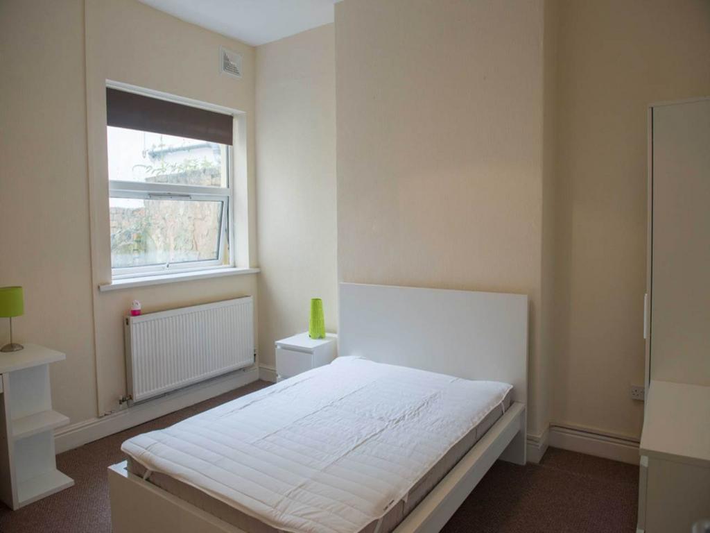 Bedroom-2