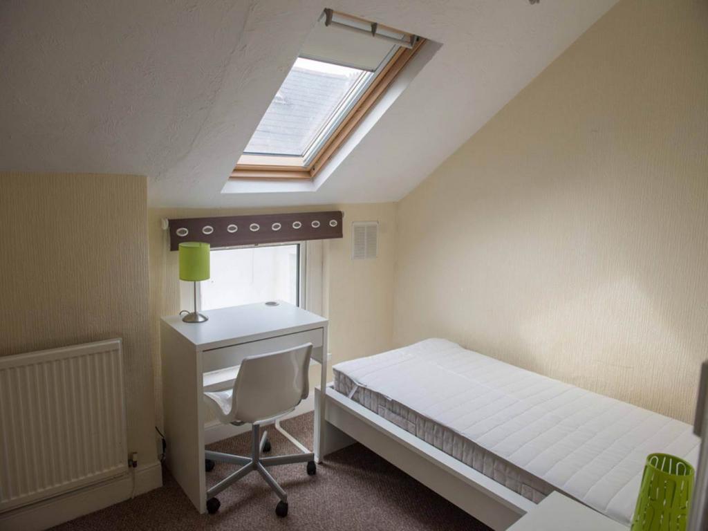 Room-7