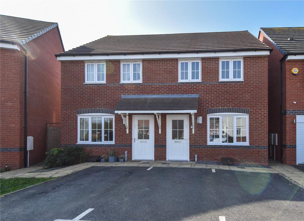 Rectory Gardens, Alvechurch... 2 bed semidetached house £117,500