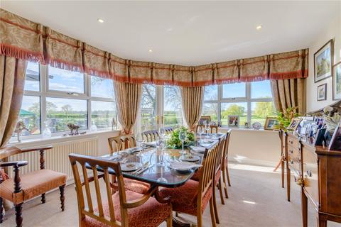 2 Oxmoor Meadows, Hunsingore, Wetherby, LS22 5NQ