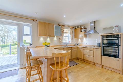 2 Oxmoor Meadows, Hunsingore, Wetherby, LS22 5NQ