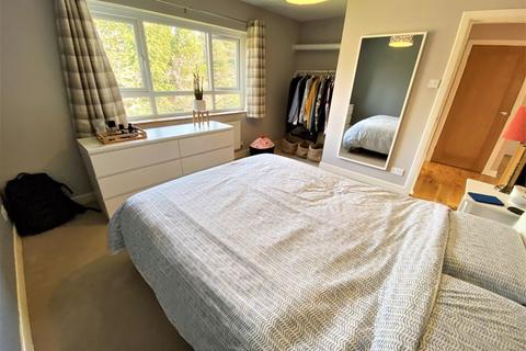 Flat 5, Regan House Charlecott Close, Birmingham, B13 0DE