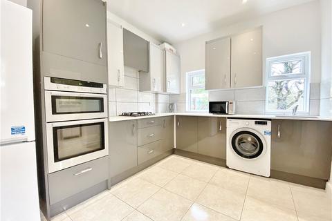 60 Montague Road, Hounslow, TW3 1LD