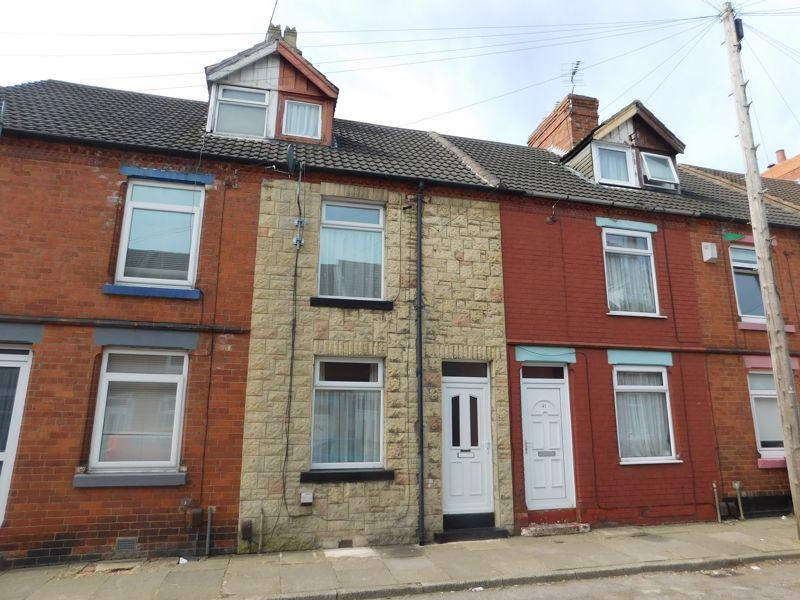 Langford Street, SuttonInAshfield 2 bed terraced house £550 pcm (£