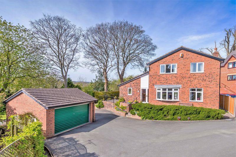 Ardmillan Court, Oswestry 4 bed detached house £345,000