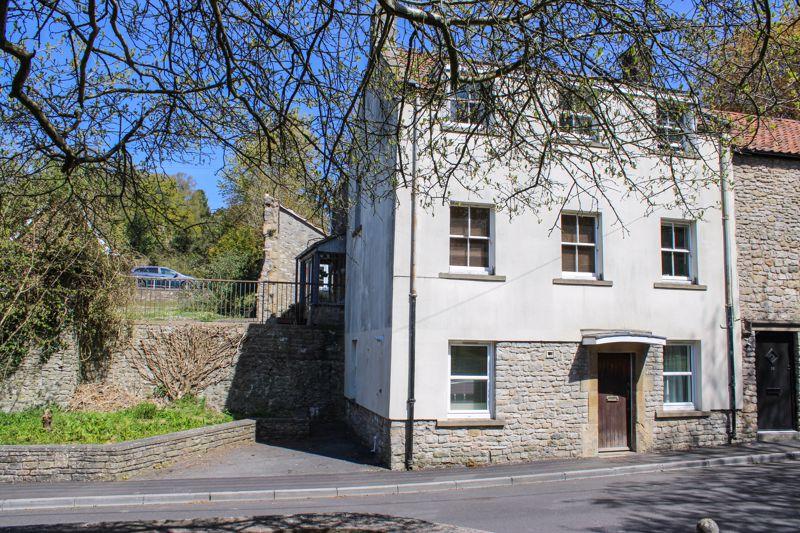 Garston Street, Shepton Mallet 1 bed apartment £97,500