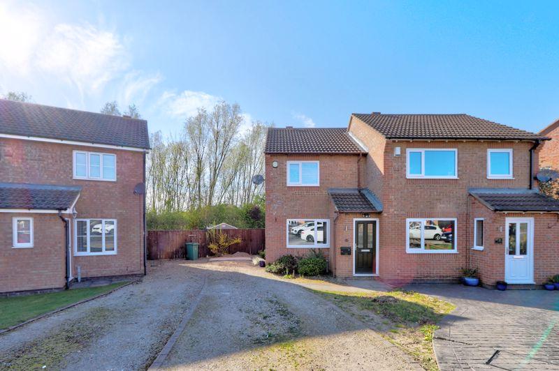 Heddon Grove, StocktonOnTees 2 bed semidetached house £130,000