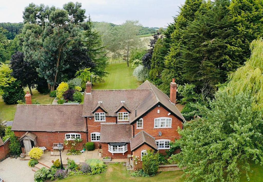 Forde Hall Lane, TanworthInArden, Solihull 4 bed house £1,750,000