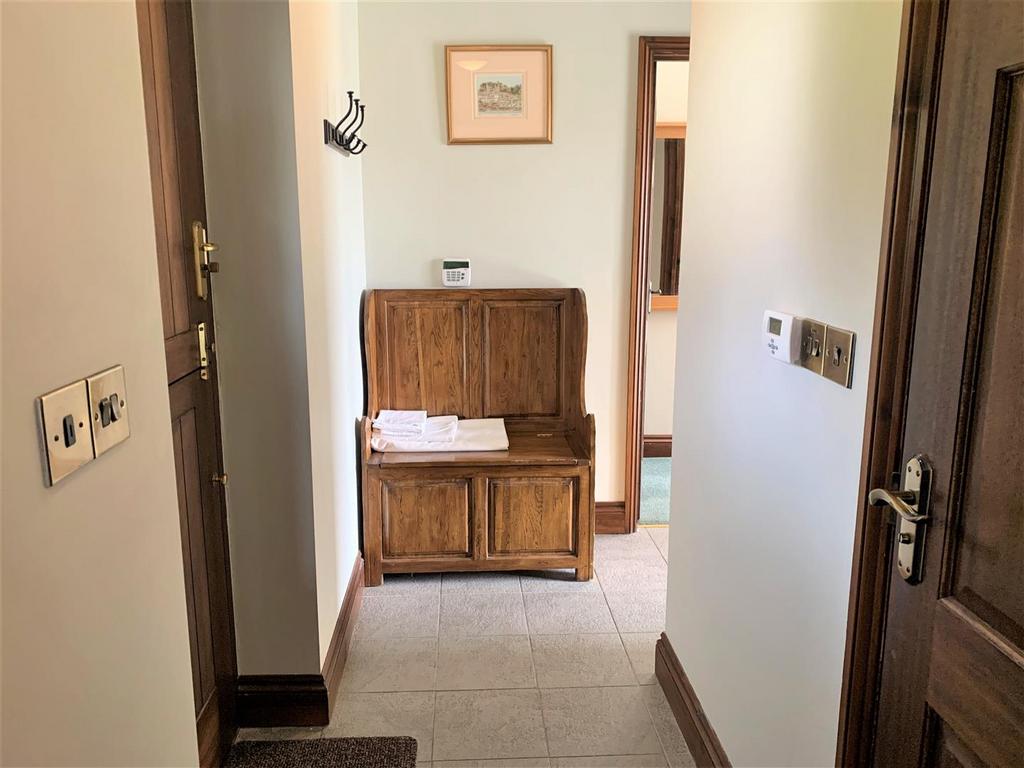 Hallway.JPG
