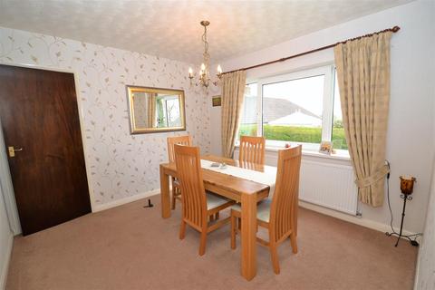 3 Villa Mount, Wyke, Bradford, BD12 9LD