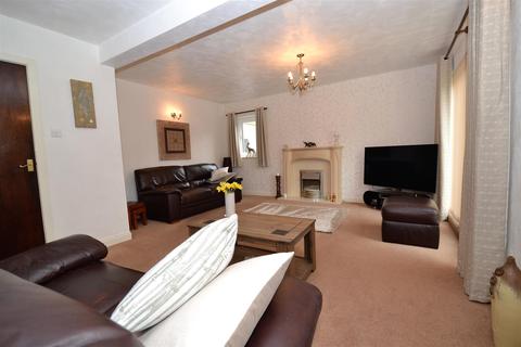 3 Villa Mount, Wyke, Bradford, BD12 9LD