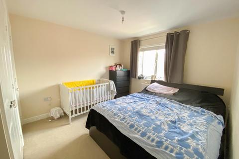 11 Deer Close, Grange Park, Northampton, NN4 5DN