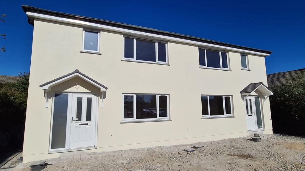 Bethel Road, St. Austell 3 bed semidetached house £250,000