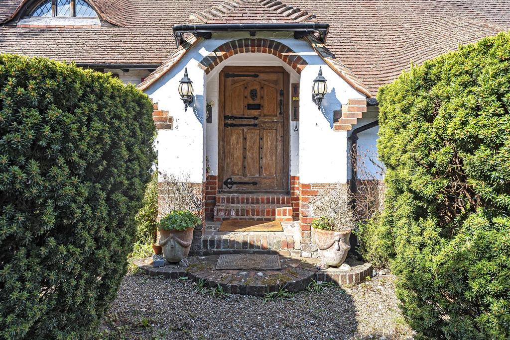 Pine Walk, East Horsley 3 bed bungalow £1,000,000