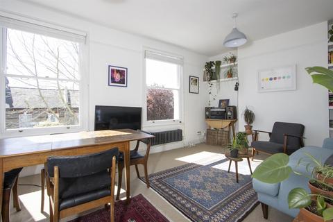 25c Barforth Road, London, SE15 3PS