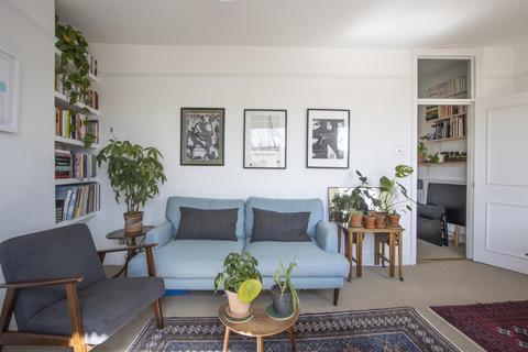 25c Barforth Road, London, SE15 3PS