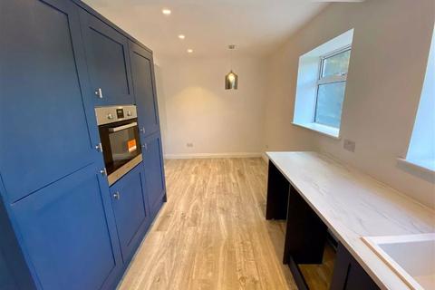17 Hanging Royd, Golcar, Huddersfield, HD7 4JJ