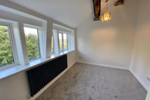 17 Hanging Royd, Golcar, Huddersfield, HD7 4JJ