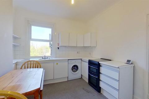 105a Twilley Street, London, SW18 4NW